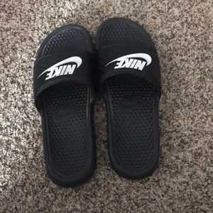 Nike slides